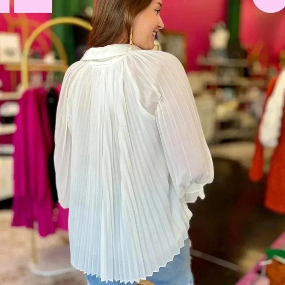 Off White Pleated Sleeve Top Women’s Large - Picture 2 of 4